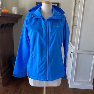 Columbia light blue windbreaker jacket with hood